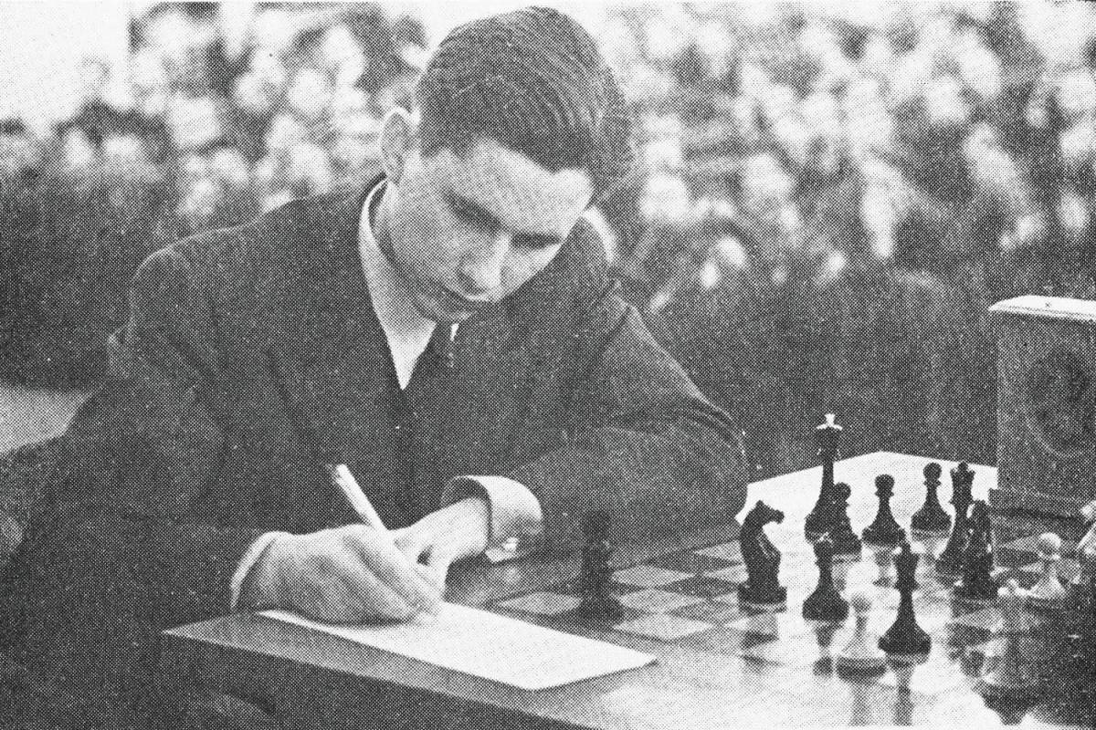 ♔ Paul Morphy  Jogue xadrez online