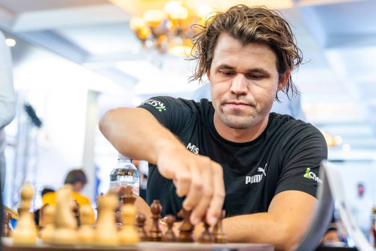 Hans Niemann analyzes his win over Richard Rapport (2752)